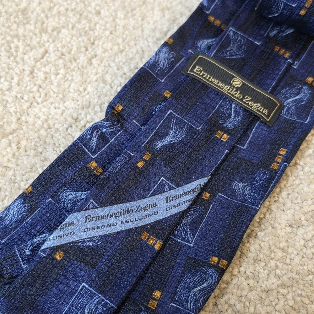 Ermenegildo Zegna Blue Geometric‎ Abstract 100% Silk Designer Neck Tie Italy